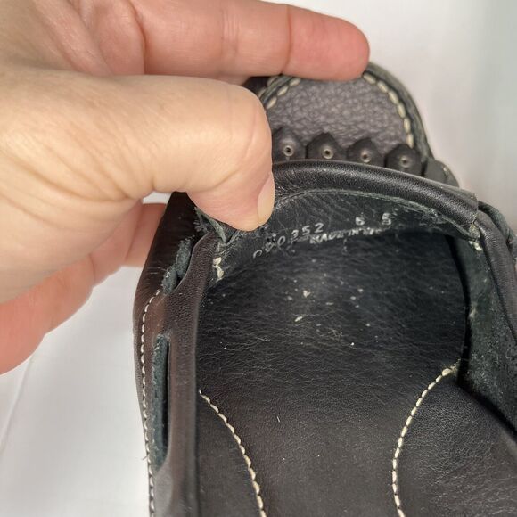 Cole Haan Womens Feathered Moc-Toe Mule Slip-On BLACK Leather Flat Shoes Sz 6B - Picture 8 of 8